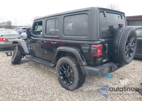 2022 Jeep Wrangler 4Xe Unlimited Sahara 4X4 из США, поврежденный, VIN 1C4JJXP68NW280968